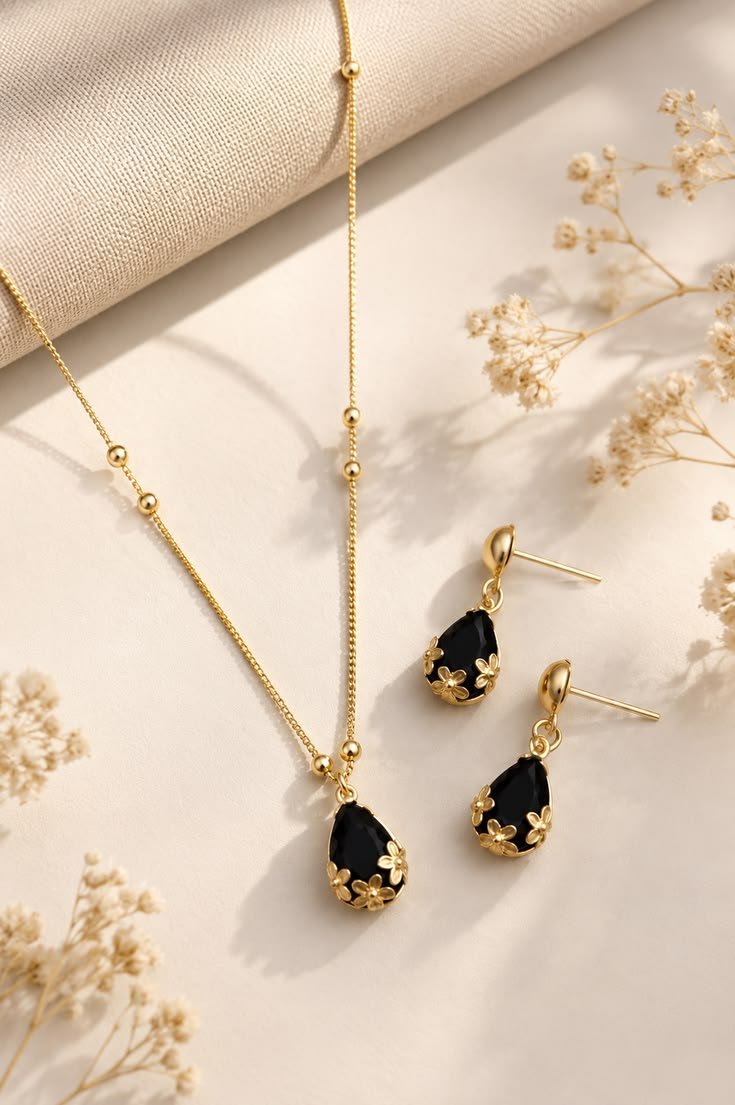 Minimalist anti tarnish jewellery. Shop minimalist anti tarnish jewellery. Choose minimalist anti tarnish jewellery today.