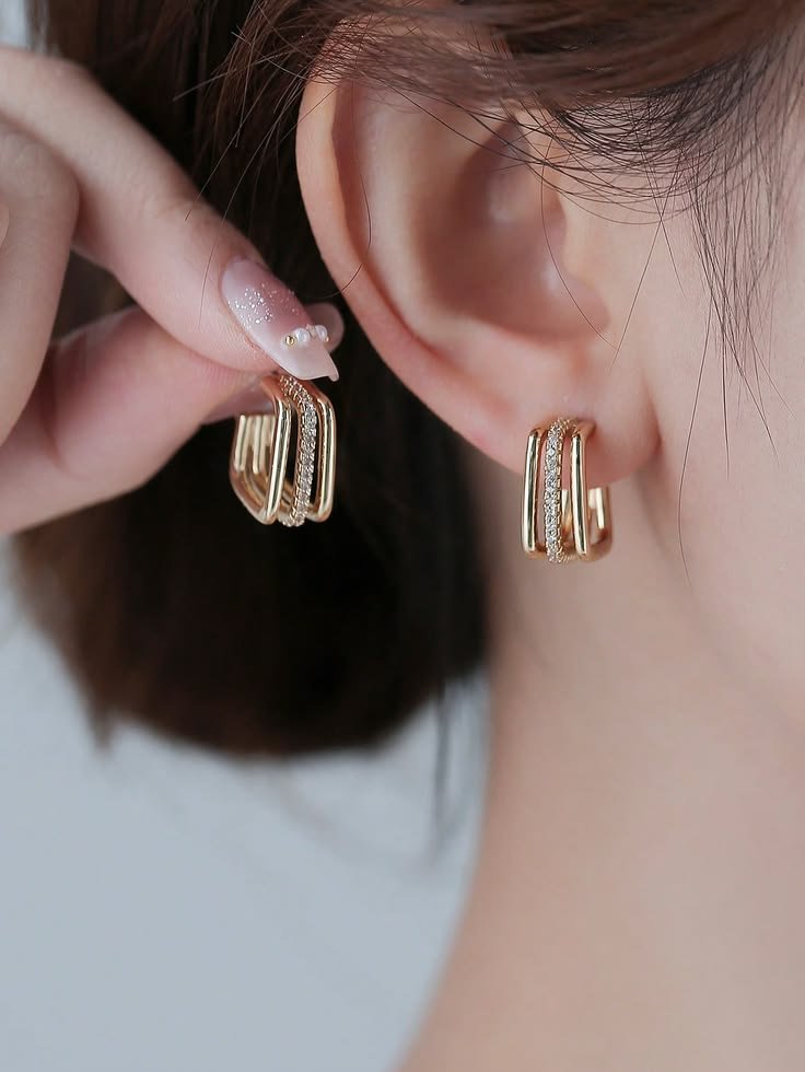 Minimalist anti tarnish jewellery. Shop minimalist anti tarnish jewellery. Choose minimalist anti tarnish jewellery today.